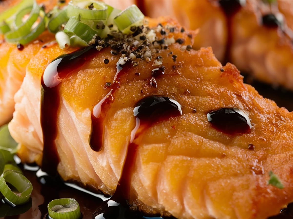 Thai-Style Salmon with salmon, soy sauce and ginger — Thailand recipe